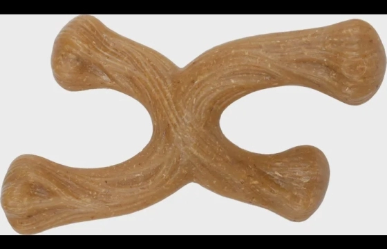 Speelgoed Nyl'o Wood X-vorm met rundsmaak S